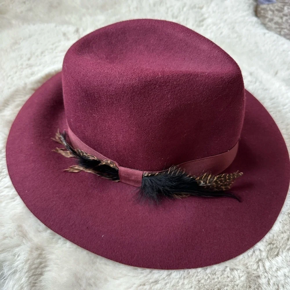 Black Saks Fifth Avenue 90s Wool Fedora Felt Hat‎ Burgundy Feathers One Size